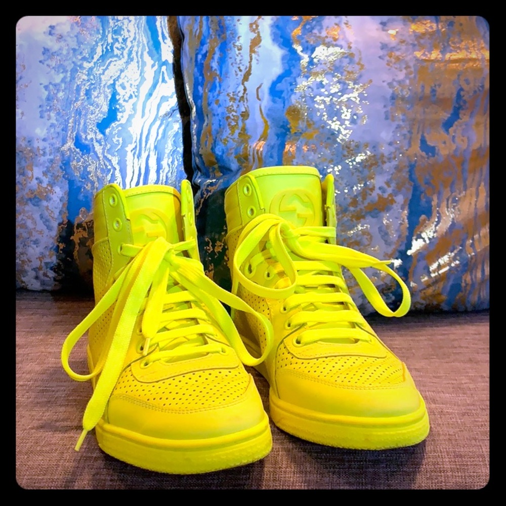 Neon fluo Matte yellow Gucci Sneakers